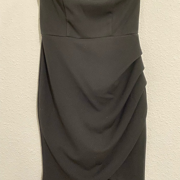 Fashion Nova Black Tube Mini Dress 🖤 - Picture 4 of 7